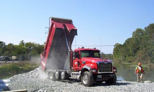 Gravel Hauling - Img 1